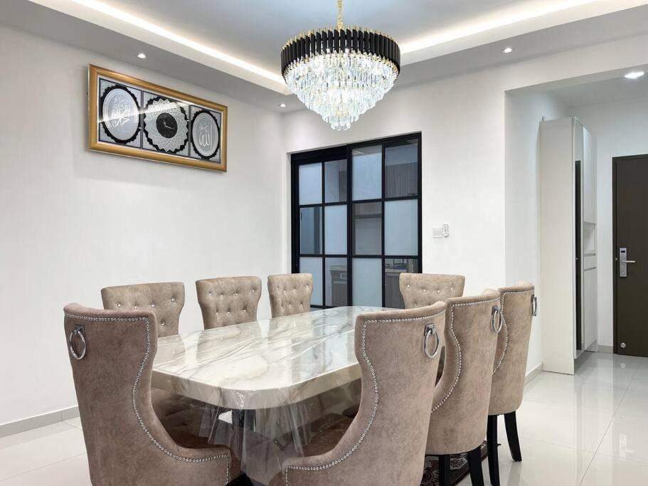 Apartment Modern Family 4bed3bath *