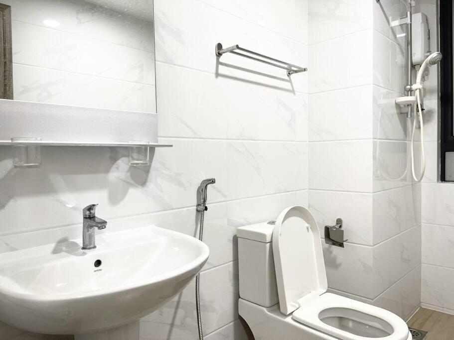Modern Family 4bed3bath Johor Bahru
