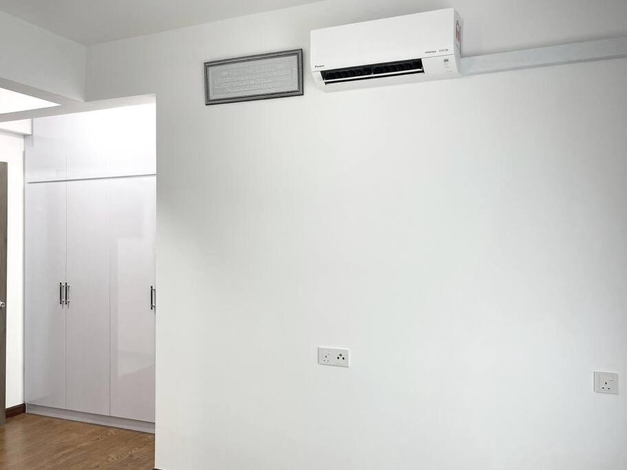 Modern Family 4bed3bath Apartment *