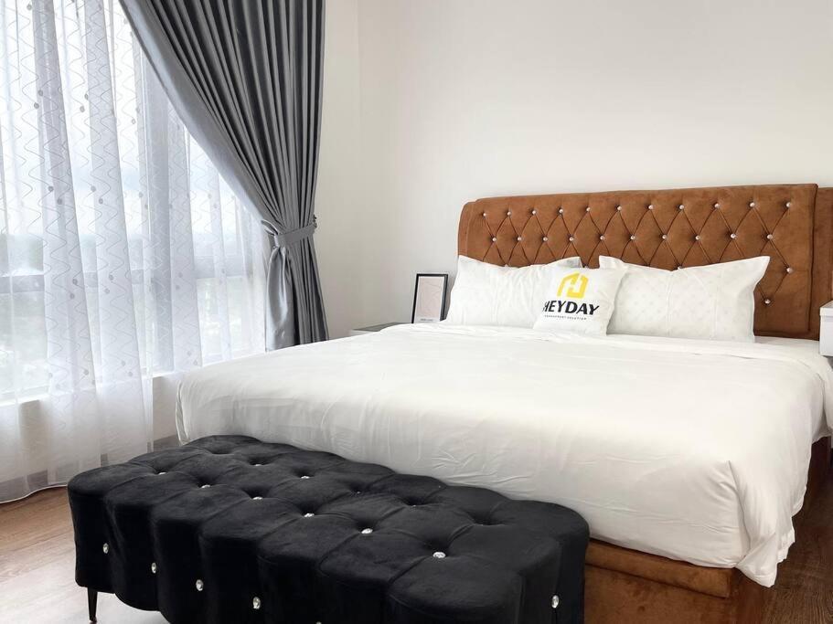 Apartment Modern Family 4bed3bath *