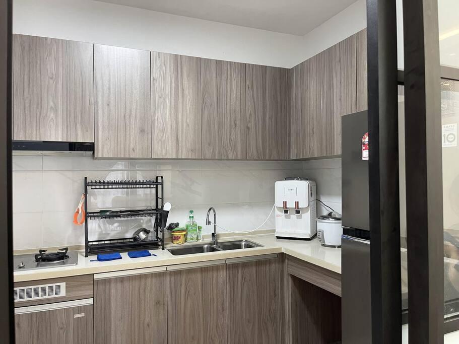Apartment Modern Family 4bed3bath *