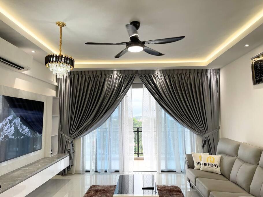 Apartment Modern Family 4bed3bath Johor Bahru